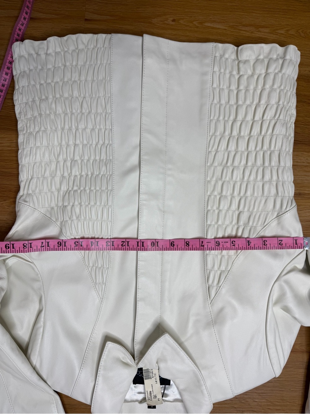 Montanaco Women's White Leather Jacket Ruched Side Panels Medium Vintage NWT - Picture 13 of 13